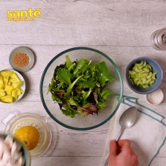 Salade au poulet, céleri, ananas et roquette