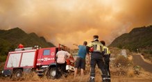 El incendio de Tenerife avanza sin control tras arrasar 2.600 hectáreas