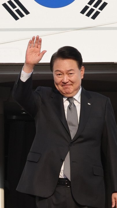 윤석열 대통령, 한미일 정상회의 참석차 美 출국