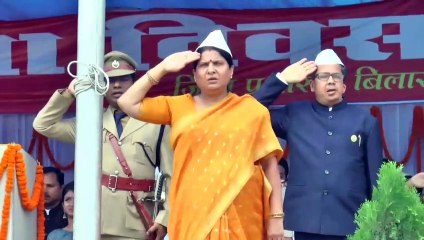 11 प्लाटूनों ने भव्य एवं आकर्षक परेड का किया प्रदर्शन