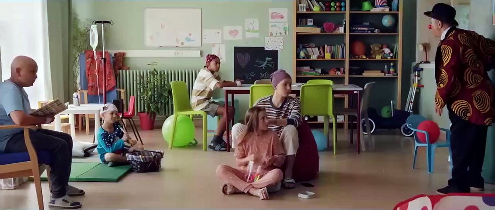 Bande-annonce Le Grand cirque. Victime d'un AVC, l'acteur Wahid Bouzidi entre la vie et la mort