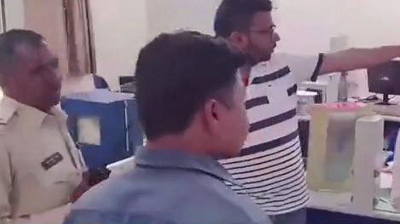 खंडवा: बैंक में चोरी के प्रयास का मामला,CCTV के आधार पर पुलिस जांच शुरू