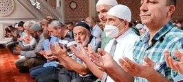 17 Ağustos Marmara Depremi Yıl Dönümünde Hayatını Kaybedenler Anıldı