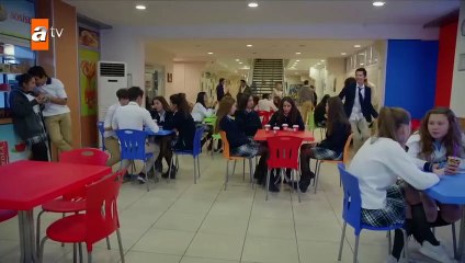 215. Huerfanas (Kirgin Cicekler), en español