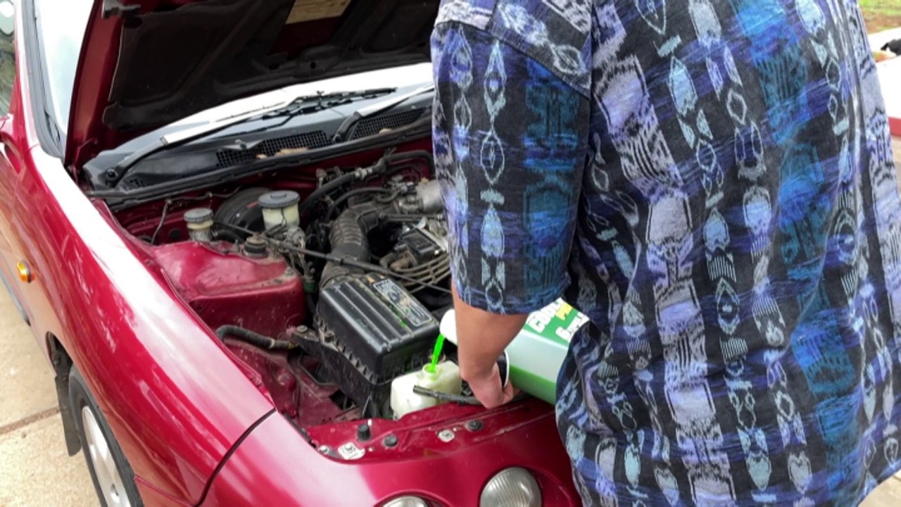 Driving lesson program helps young Indigenous people overcome barriers