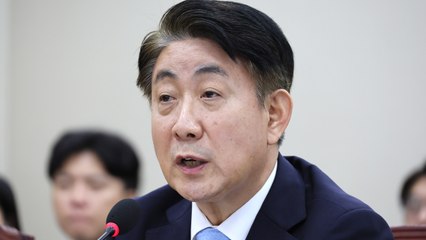 [뉴스앤이슈] 여 "적임자" vs 야 "수사 대상"...이동관 청문보고서 채택은? / YTN