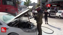 Bursa'da alev alev yanan otomobil söndürüldü