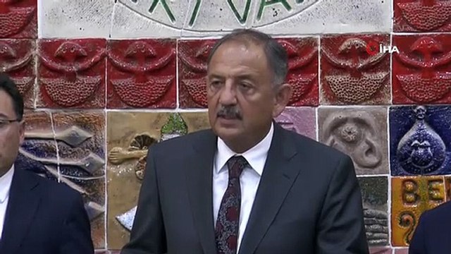 Bakan Özhaseki: Depremden etkilenen vatandaşlarımızı güvenli konutlarına oturtmak için çalışıyoruz