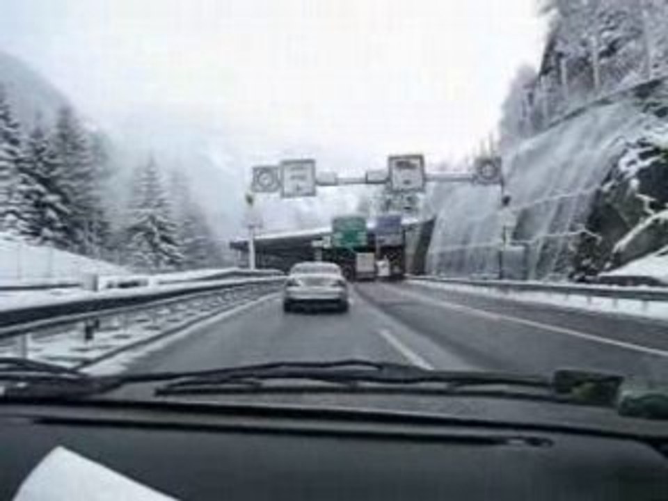 3 - avant le tunnel - il neige