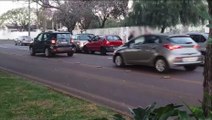 Engavetamento deixa trânsito lento na Avenida Tancredo Neves
