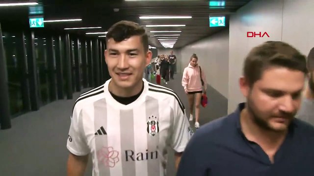 SPOR Beşiktaş'ın transfer görüşmelerini sürdürdüğü Bakhtiyor Zaynutdinov, siyah-beyazlı formayla İstanbul'a geldi