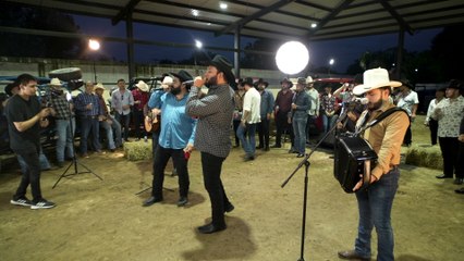 Luis Y Julián Jr. - Chivo Tatemado (En Vivo)