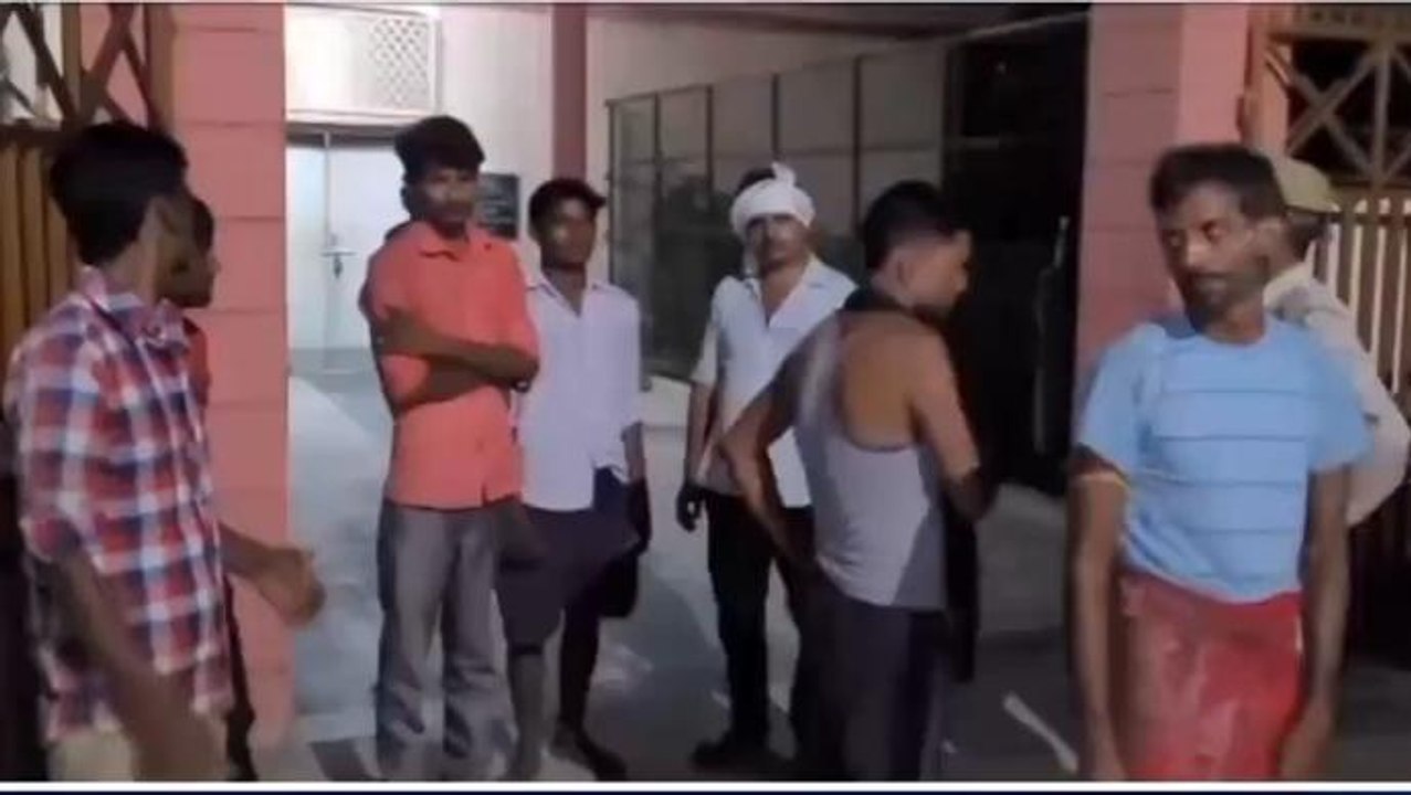 फिरोजाबाद: हाईटेंशन तार की चपेट में आने से एक क...