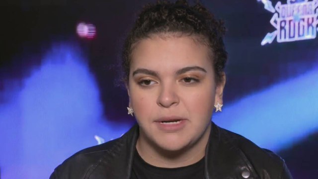 Lucerito Mijares reaparece casi recuperada de la fractura que sufrió