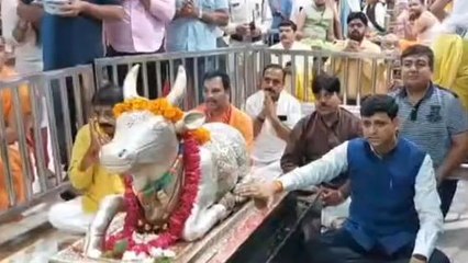 उज्जैन: BJP प्रत्याशी पहुंचे महाकाल मंदिर, सरकार बनाने का किया दावा