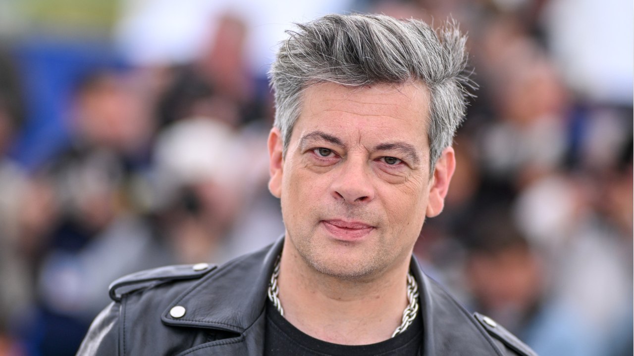 GALA VIDEO - Benjamin Biolay, cette photo qui le rend fou de rage : 