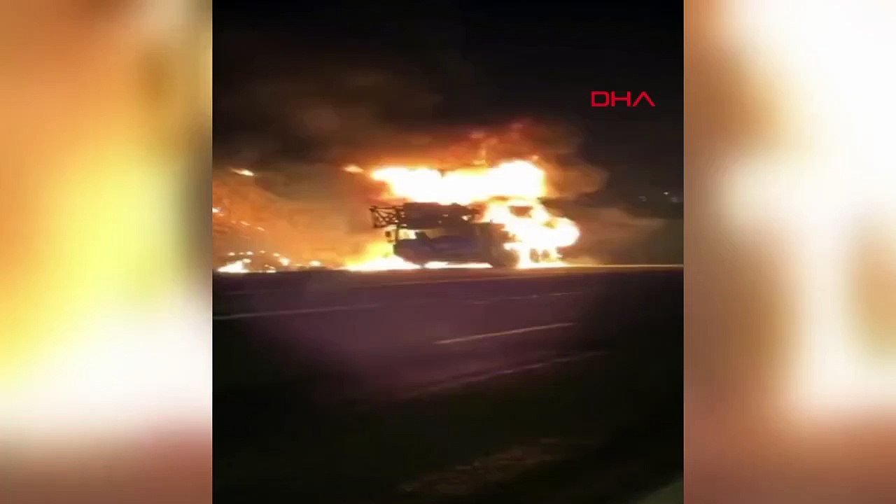 Le pont roulant a pris feu à cause de son moteur.