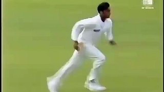 Shoaib Akhtar Bowling with speed 156