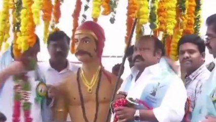 కరీంనగర్: ప్రతి ఒక్కరూ సర్వాయి పాపన్న ఆశయాలను కొనసాగించాలి