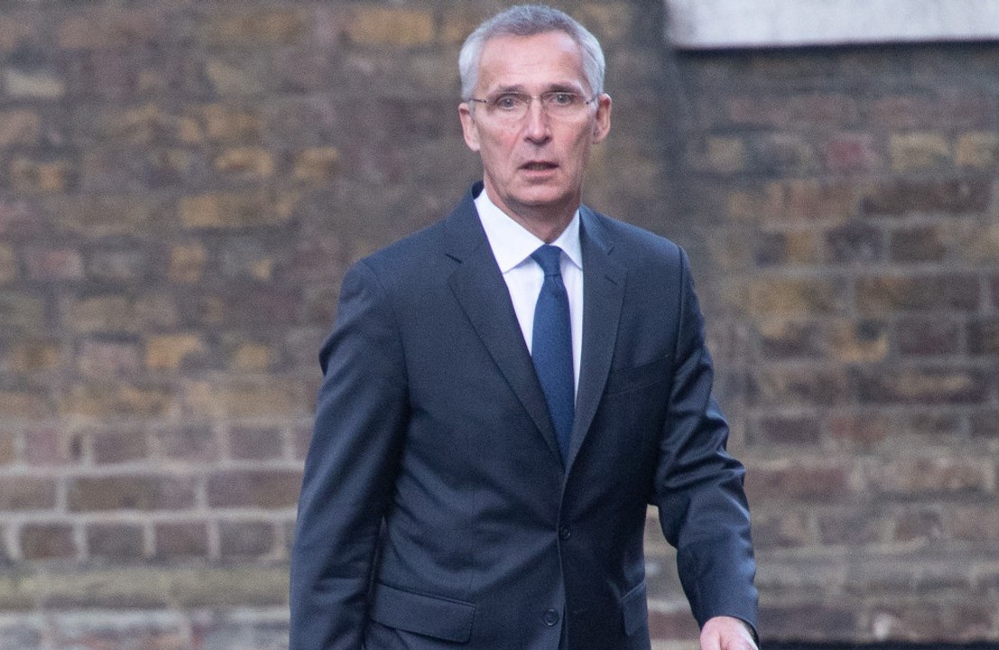 Jens Stoltenberg spielt Behauptung seines Kollegen herunter, die Ukraine müsse Territorium aufgeben, um der NATO beizutreten