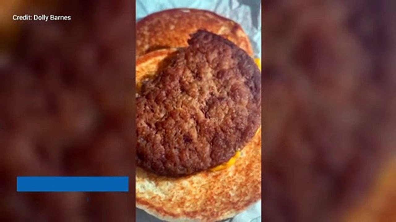 Woman finds maggots crawling across her burger