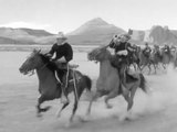 IL MASSACRO DI FORT APACHE (Fort Apache, 1948) - Parte 2 - Clip: Carica!