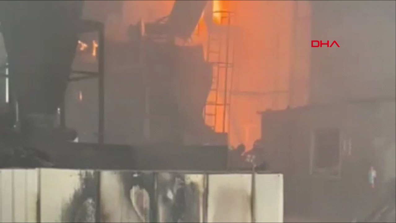 Sakarya´da tekstil fabrikasında çıkan yangın, söndürüldü