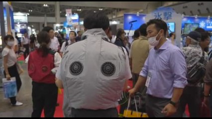 Tecnologia in campo in Giappone, contro il caldo abiti rinfrescanti