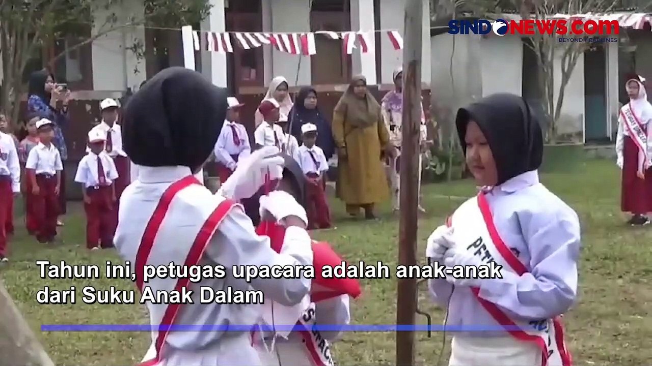 Haru! senangnya Suku Anak Dalam di Jambi jadi Petugas Upacara Bendera