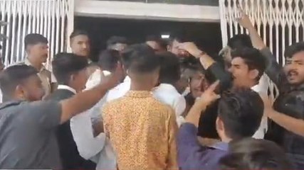 उदयपुर: छात्र संघ चुनाव पर रोक का विरोध जारी, उग्र आंदोलन करने की चेतावनी