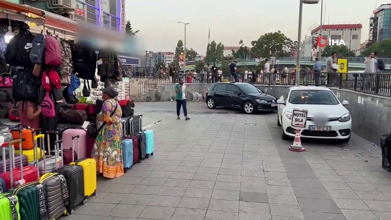 Une femme algérienne est tombée de la fenêtre de l'hôtel et est morte dans la lutte pour l'argent