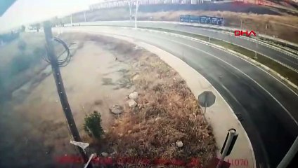 Çorum'da Kontrolden Çıkan Otomobil Takla Attı: Bir Kişi Hayatını Kaybetti