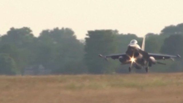 Estados Unidos da luz verde al envío de aviones de combate a Ucrania