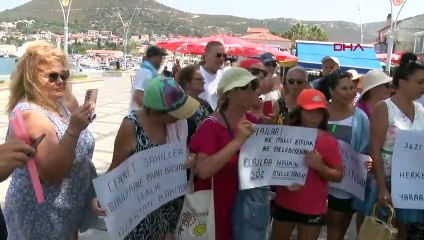Réaction au transfert des plages aux entreprises privées de Foça