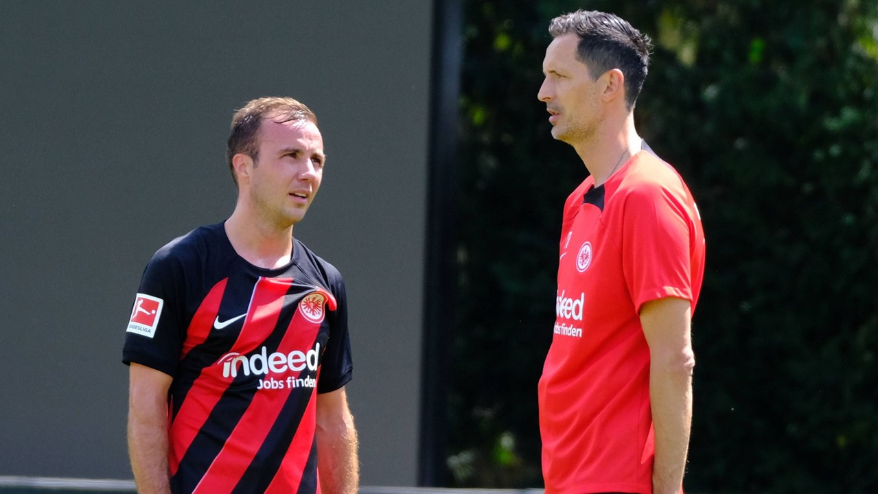 Toppmöller scherzt über Götzes Kartenstatistik - und nimmt ihn in die Pflicht