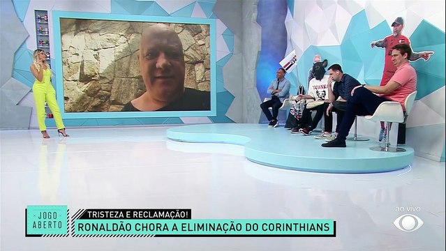 Zoeira Jogo Aberto: Ronaldo Giovaneli aparece após eliminação do Corinthians e a turma não perdoa