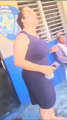 Alcaldesa de Guayabal agrede a un policía en pleno destacamento