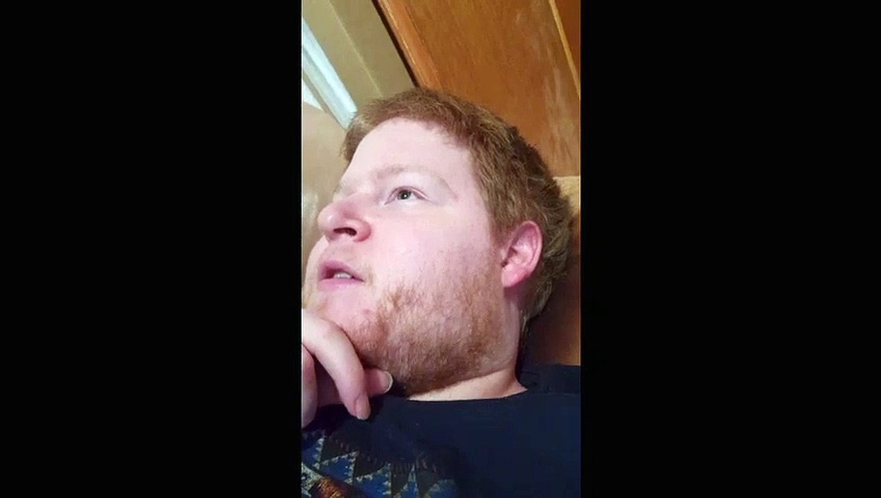 Lukas Heil testet live legales 1D-lsd und bekommt dauer Lachflash - part 1