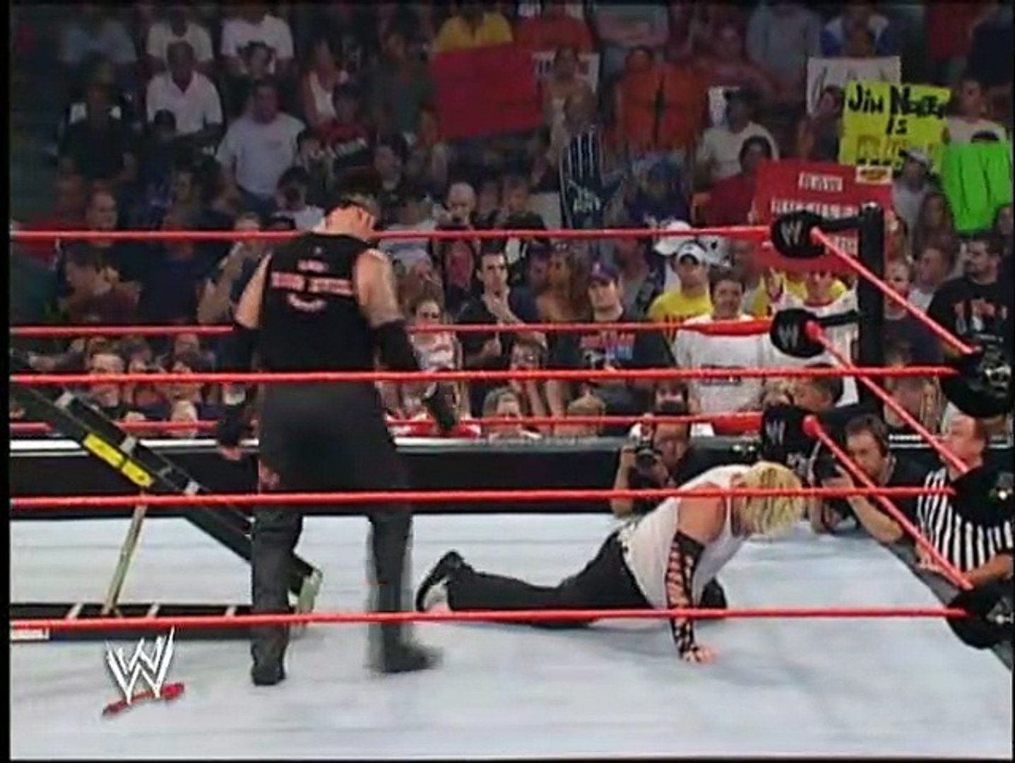 07.01.02 Undisputed WWE Title Ladder Match The Undertaker (C) vs Jeff Hardy