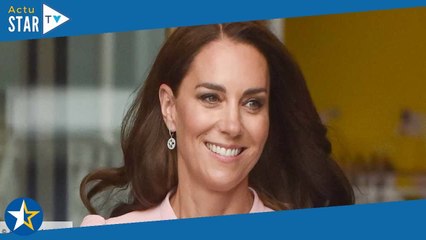 Kate Middleton  ce jour où elle s'est présentée pieds nus à un rendez vous