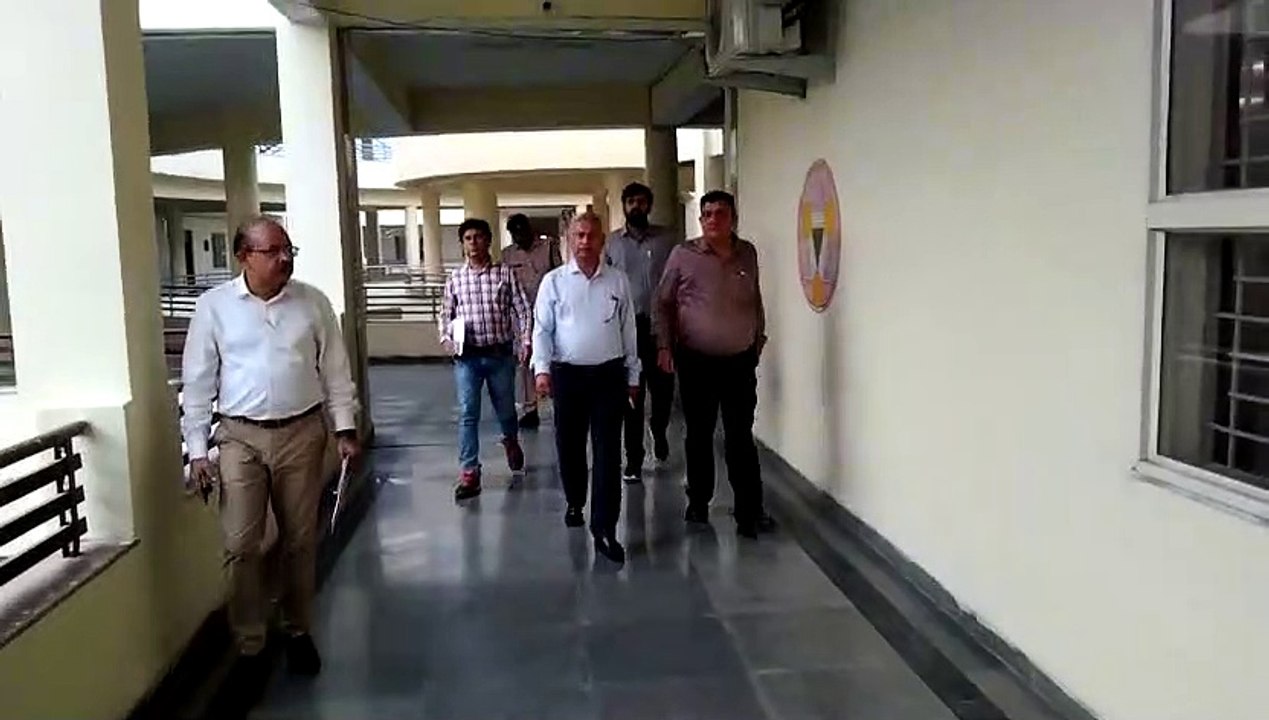 मतदाता सूची में नाम जोडऩे, काटने में सतर्कता ब...