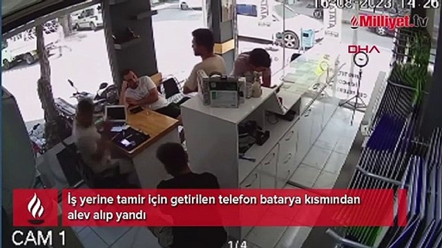 Cep telefonu tamir esnasında alev alev yandı