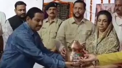 देवास: मेरी माटी मेरा देश कार्यक्रम संपन्न, शहीदों के परिवार का किया सम्मान