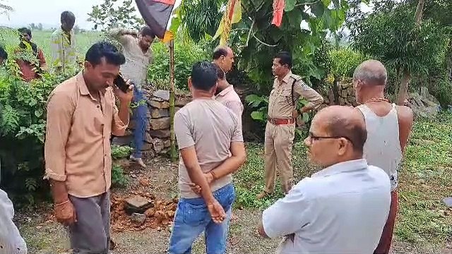 डान माता मंदिर से अज्ञात चोरों ने चांदी का छत्र, झूमर व दान पेटी से नकदी की चोरी