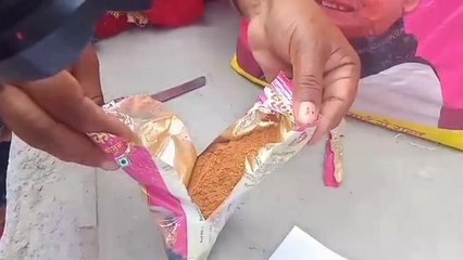 पाली: मुख्यमंत्री अन्नपूर्णा फूड पैकेट में निकला ये सामान, लोग हैरान !