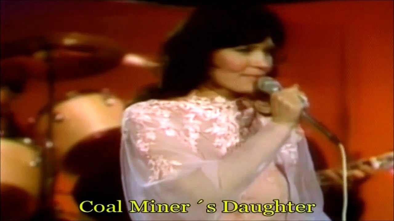 LORETTA LYNN — Coal Miner's Daughter | Loretta Lynn: Country Feelings, Live
