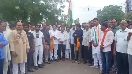 नीमच: कॉंग्रेस प्रदेश प्रभारी के सामने उठी स्थानीय उम्मीदवार की मांग, खोला मोर्चा