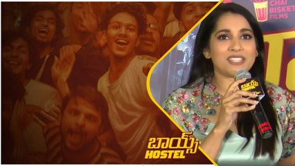 Rashmi ని అసలు మాట్లాడనివ్వని Boys Hostel ఫాన్స్ .. ఈమె క్రేజ్ మాములుగా లేదుగా | Telugu Filmibeat
