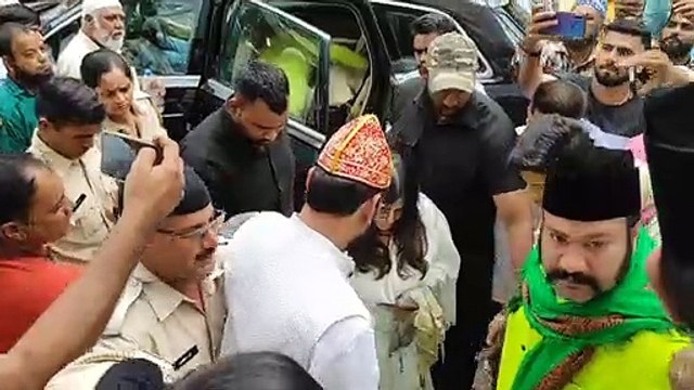 Ekta Kapoor: फिल्म निर्माता एकता कपूर पहुंची दरगाह, मांगी यह खास दुआ......