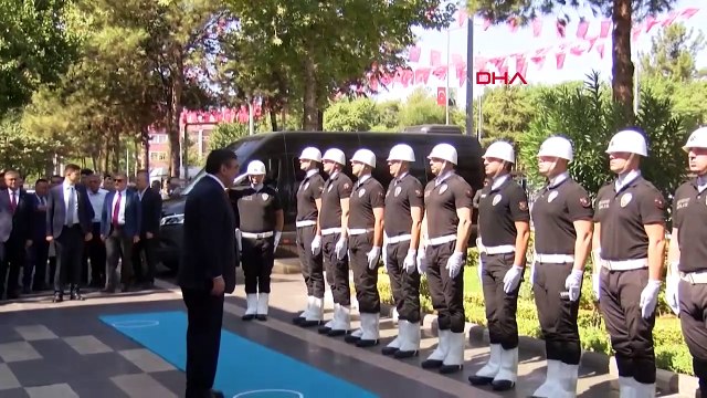 VICE-PRÉSIDENT YILMAZ： 'LE SIÈCLE DE LA TURQUIE SERA LE SIÈCLE DE DİYARBAKIR EN MÊME TEMPS？